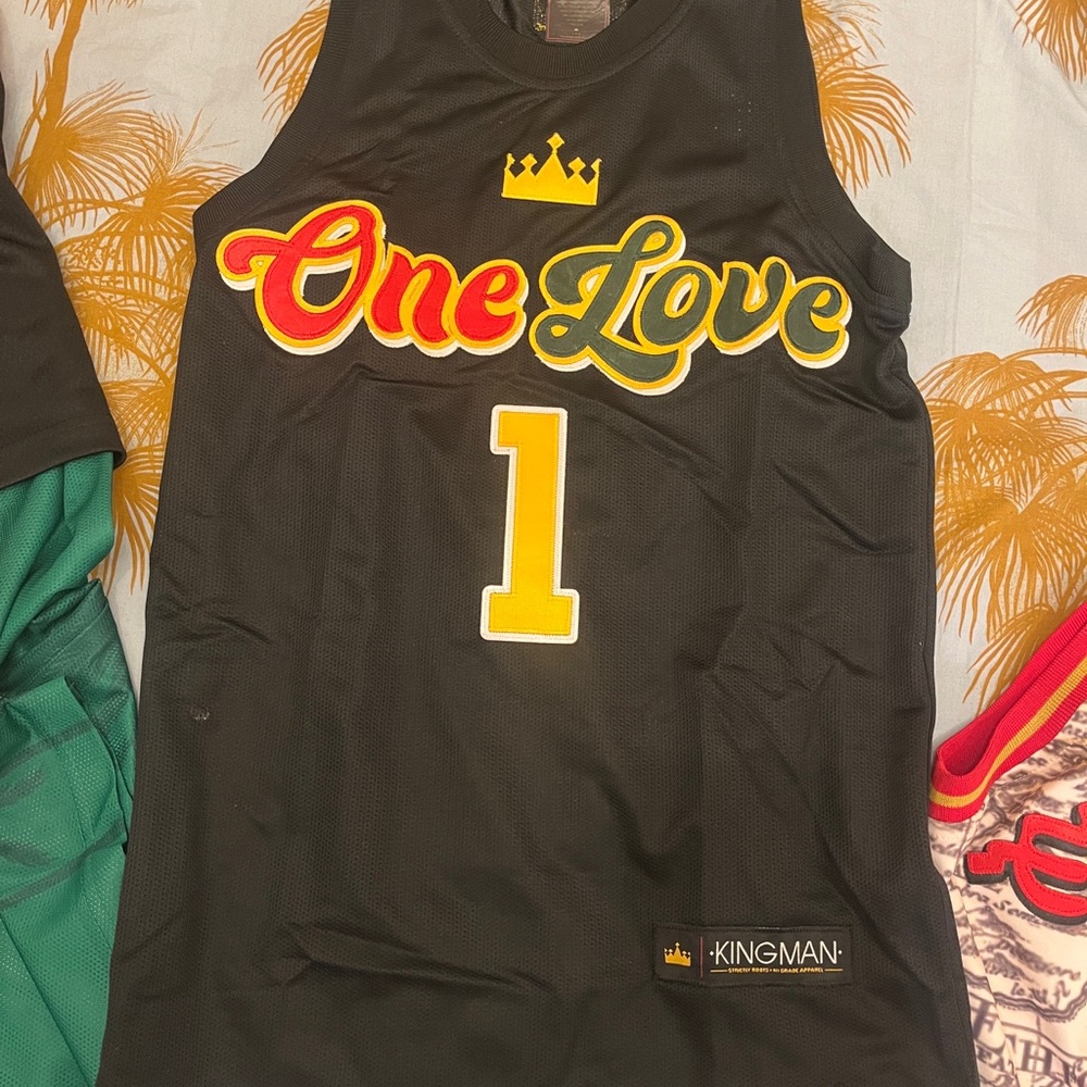 KINGMAN “ONE LOVE” Black Men's Jersey, Size Small